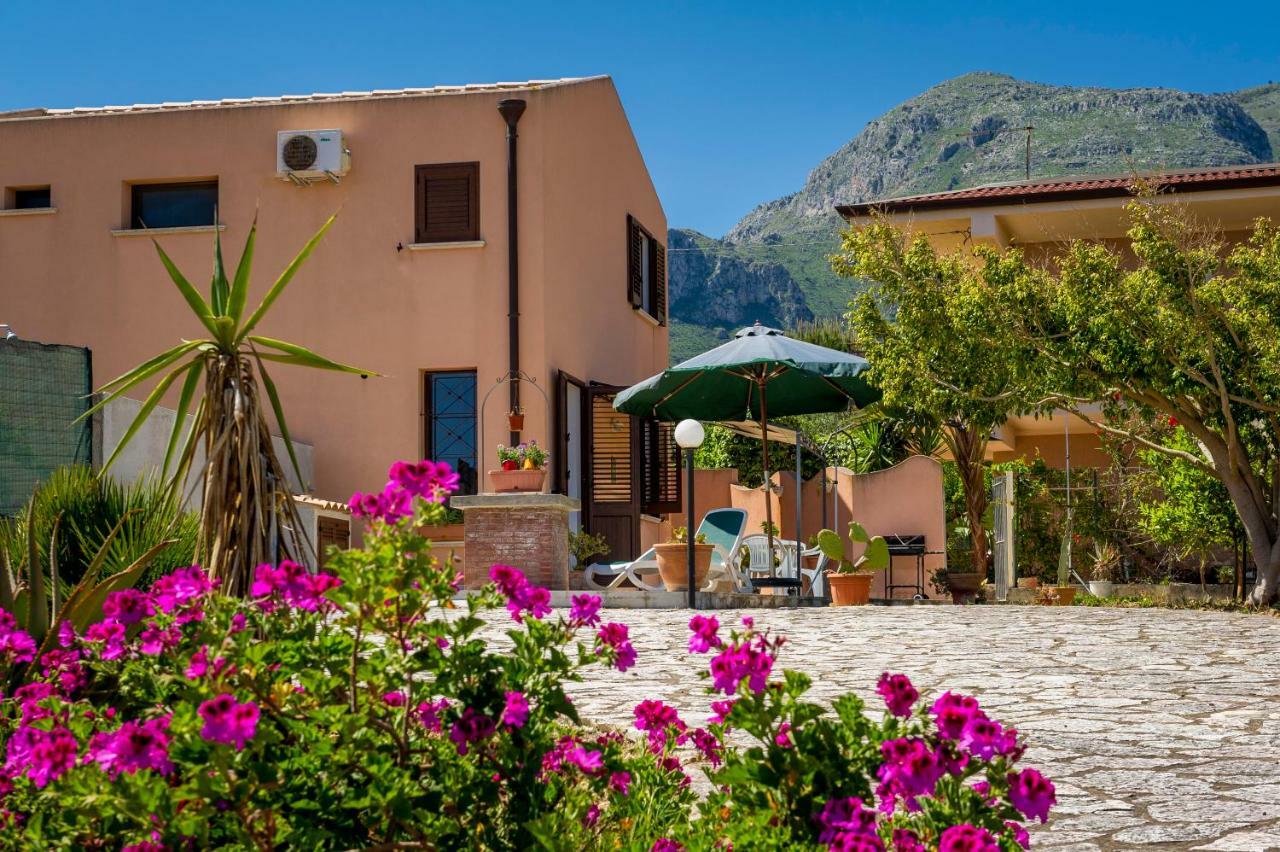 Villa Oasi Del Relax 卡斯泰拉马莱 外观 照片