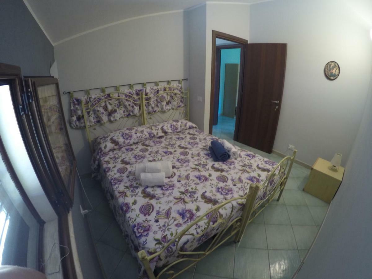 Villa Oasi Del Relax 卡斯泰拉马莱 外观 照片